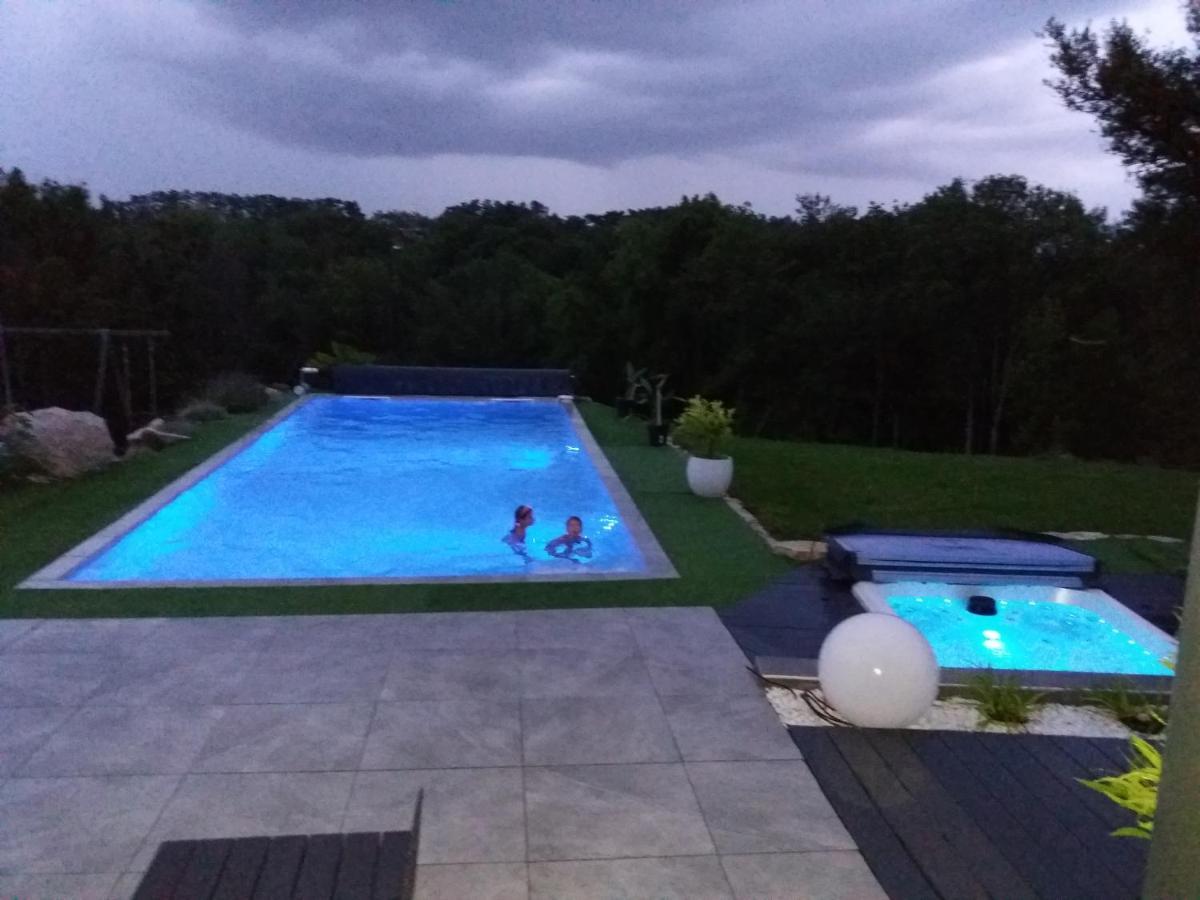 Chambres, Cuisine, Piscine, Spa, Billards, Airhockey, Nature Fillinges Exterior photo